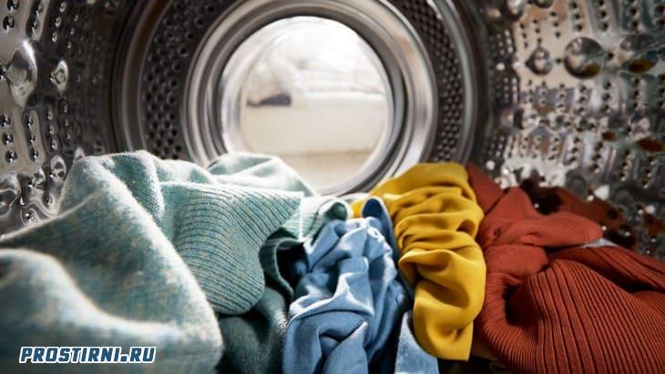 Стоит ли вам стирать одежду с уксусом?