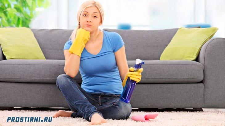 12 главных ошибок при чистке тканевых диванов, которых следует избегать