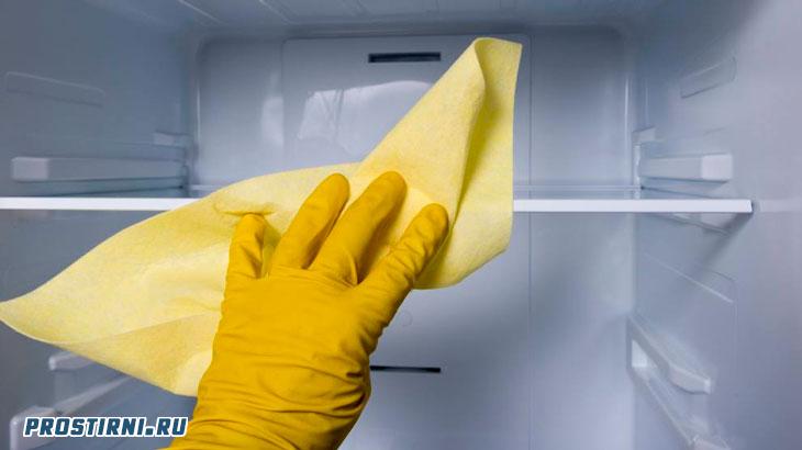 Как почистить холодильник, от которого пахнет: полное руководство